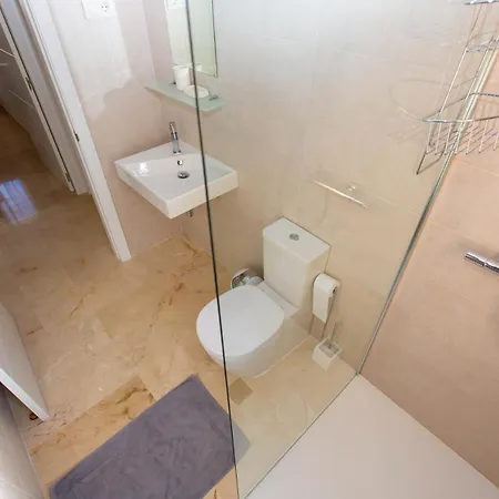 Apartment Roza Punta Prima *